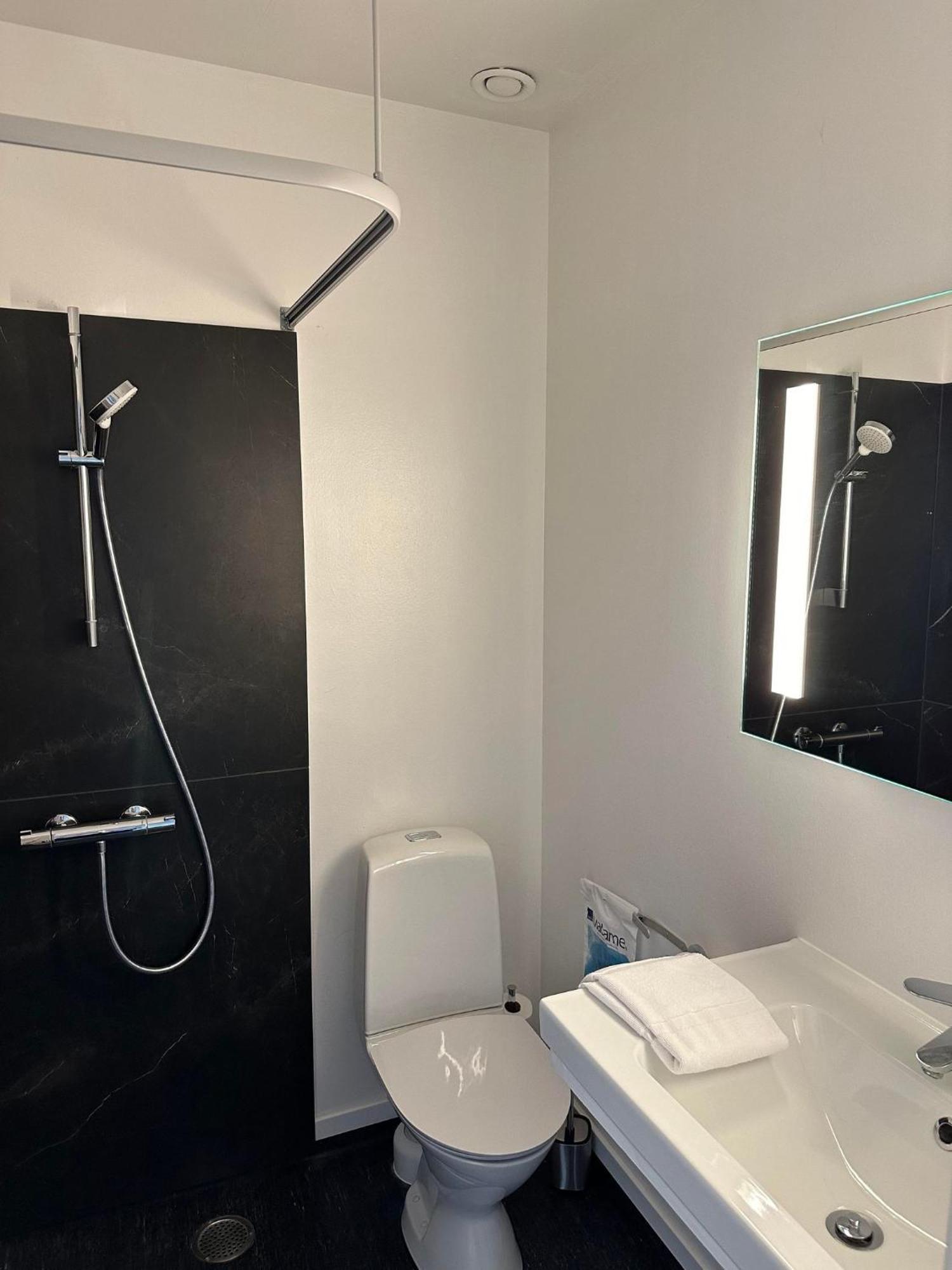 Visionhouse Hotel Frederikssund Esterno foto